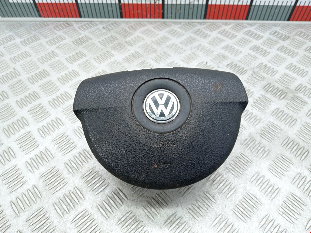 Подушка безопасности в рулевое колесо Volkswagen Passat 6