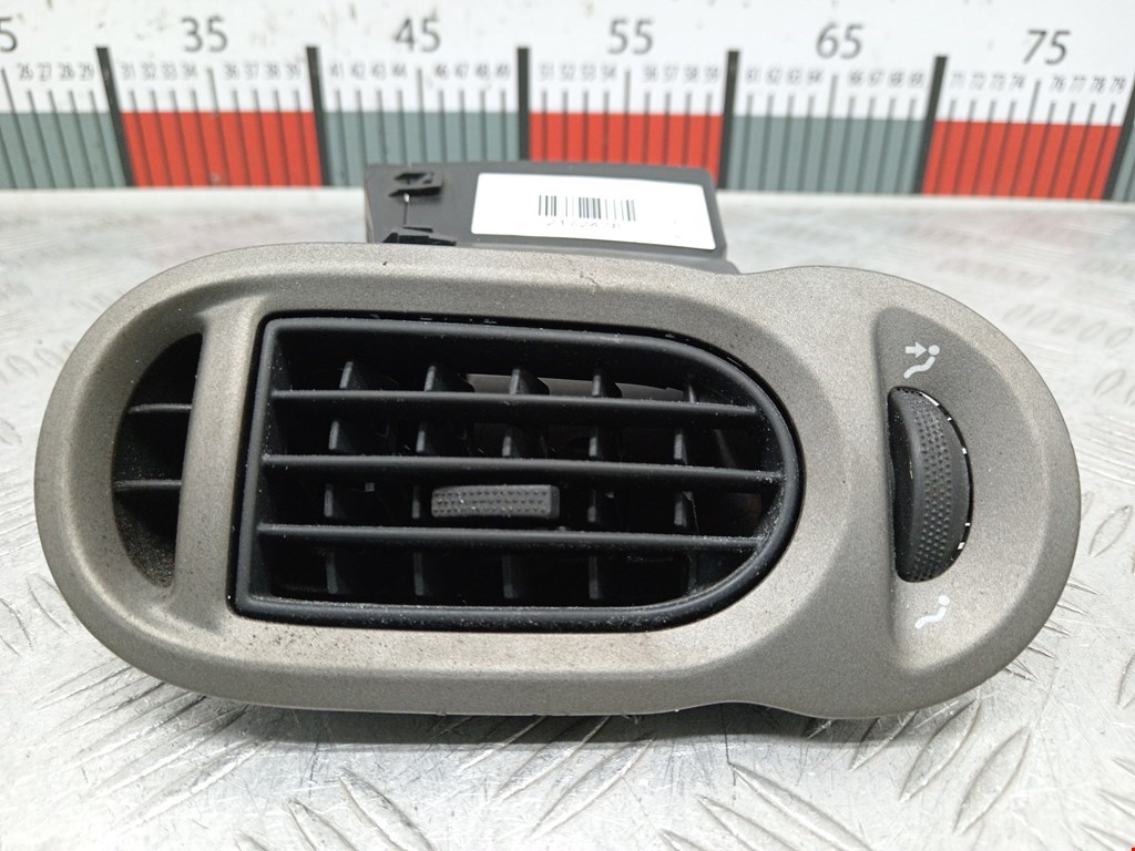 Дефлектор обдува салона Renault Modus