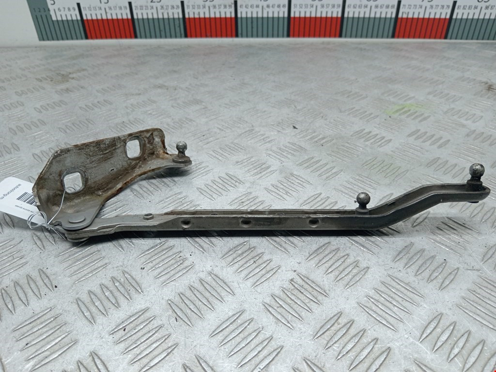 Петля капота правая Mercedes ML-Class (W163)