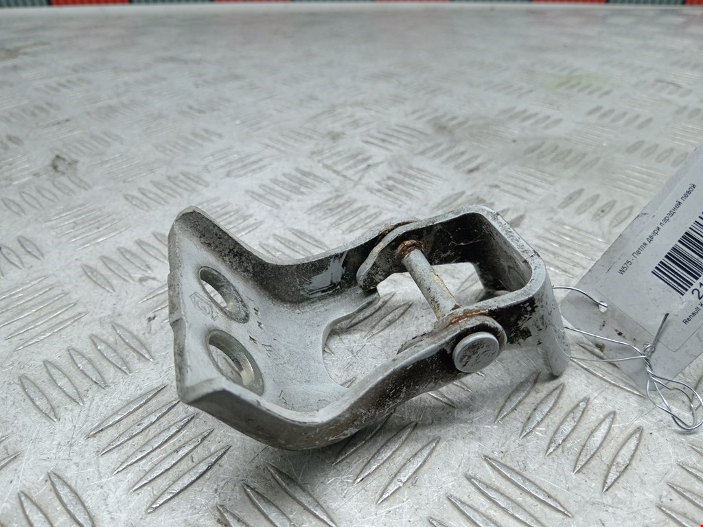 Петля двери передней левой Renault Kangoo 2 (W/FW)