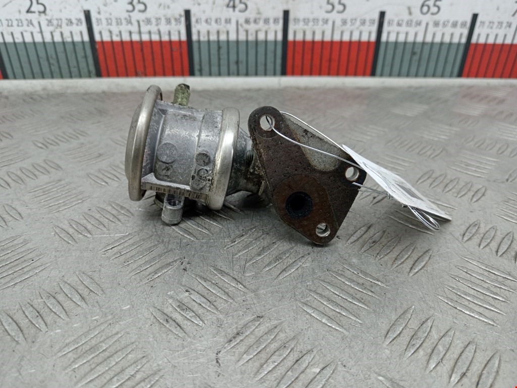 Клапан ЕГР EGR Audi A6 C5