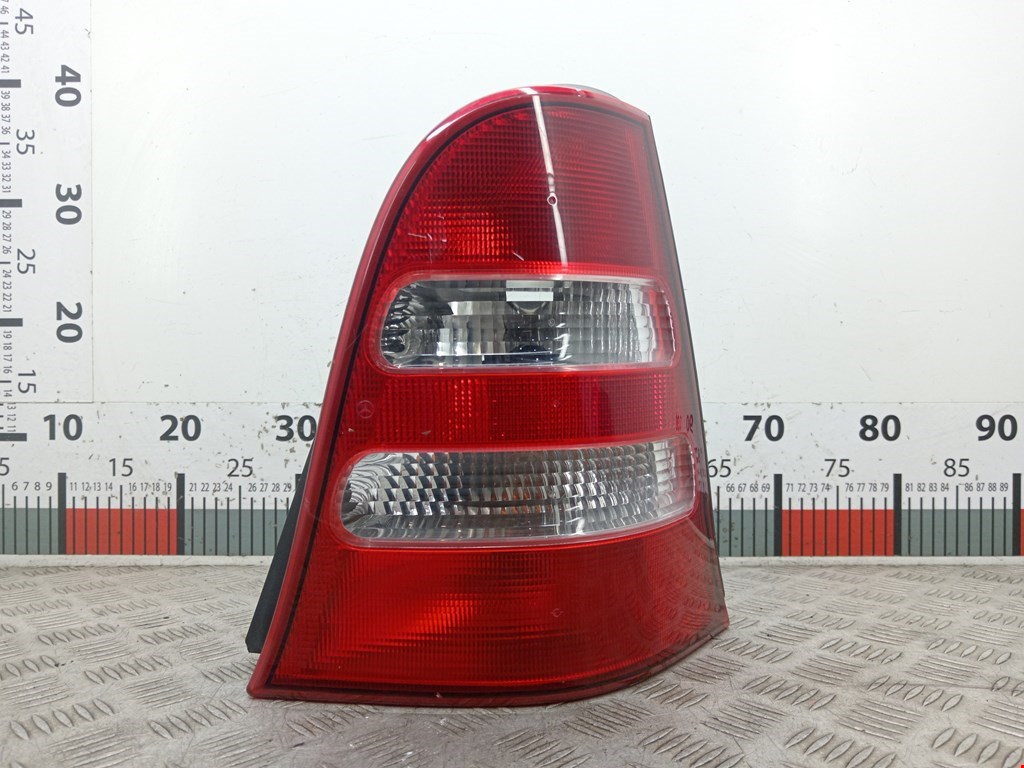 Фонарь задний правый Mercedes A-Class (W168)