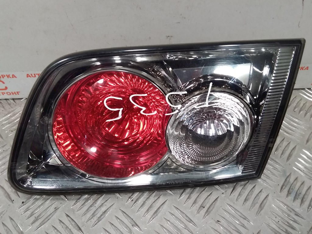 Фонарь крышки багажника правый Mazda 6 GG