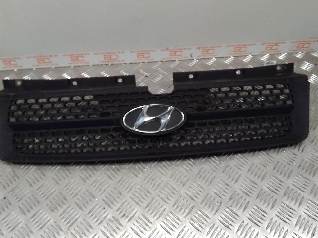 Решетка радиатора Hyundai Matrix купить в России