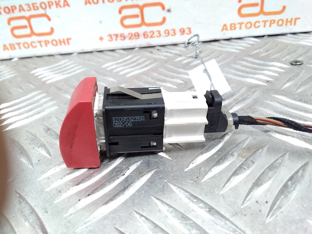 Кнопка аварийной сигнализации Skoda Octavia 1Z купить в Беларуси