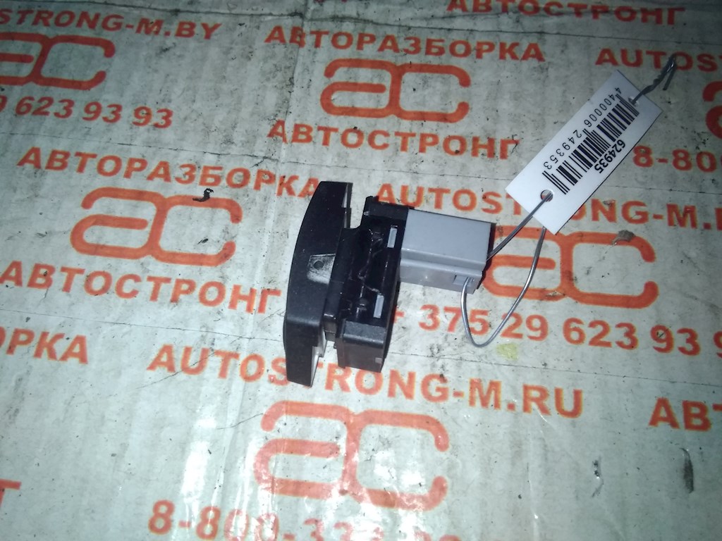 Кнопка стеклоподъемника Skoda Octavia 1Z купить в России