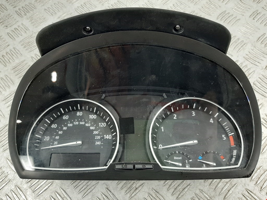 Панель приборная (щиток приборов) BMW X3 (E83) купить в Беларуси