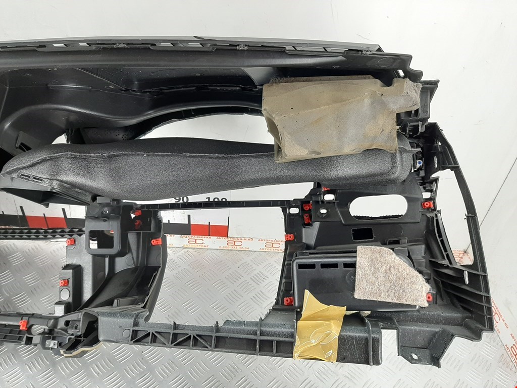 Торпедо (панель передняя) BMW 7-Series (F01/F02) купить в России