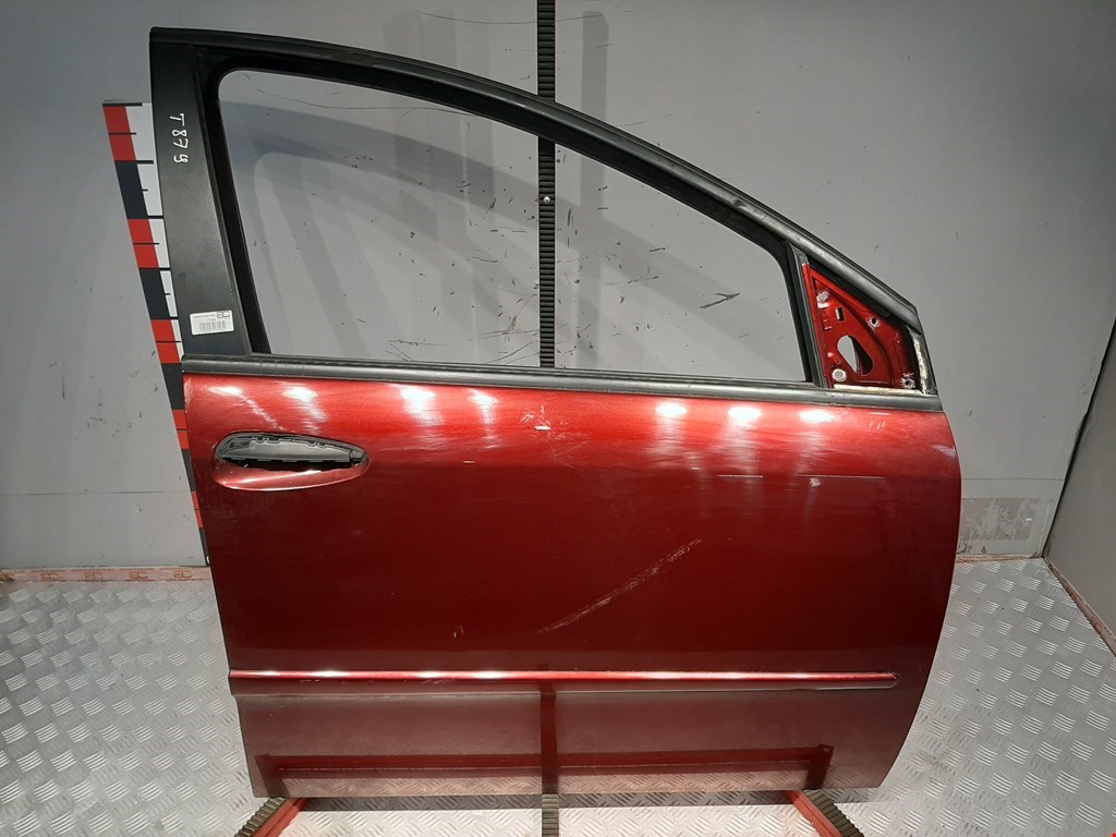 Стекло двери передней правой Fiat Croma 2 (194) купить в России