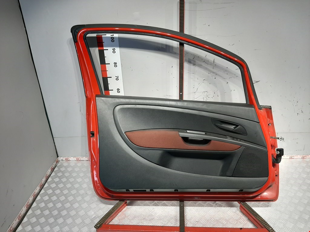 Дверь передняя левая Fiat Punto 3 (199/310) купить в Беларуси