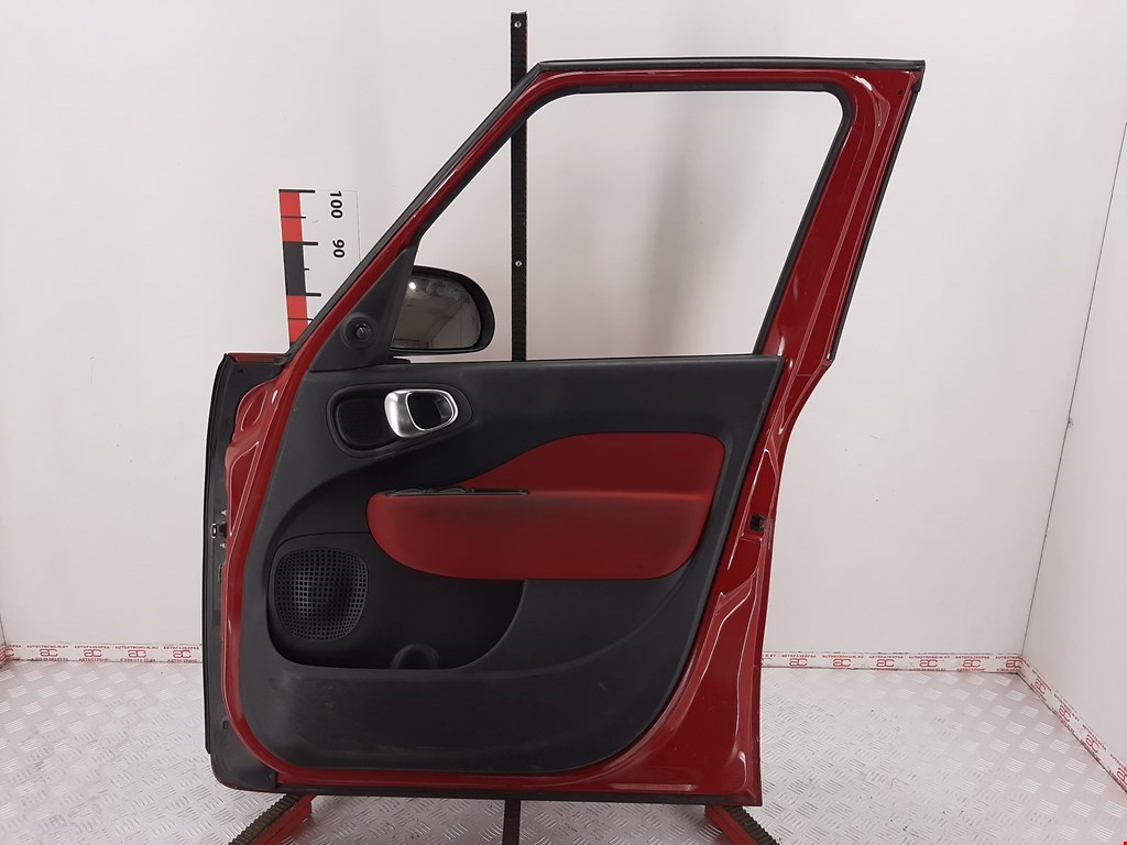 Дверь передняя правая Fiat 500L (330) купить в Беларуси