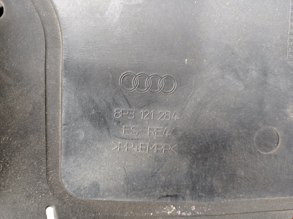 Воздуховод (наружный) Audi A3 8P купить в России