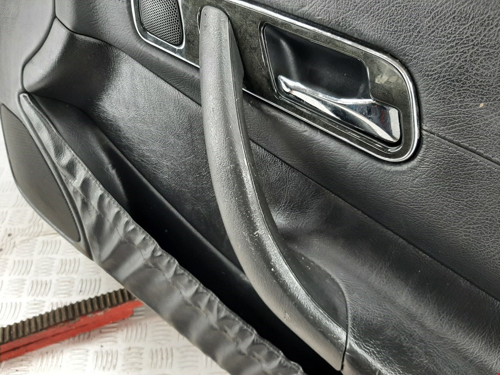 Дверь передняя правая Mercedes SLK (R170) купить в Беларуси