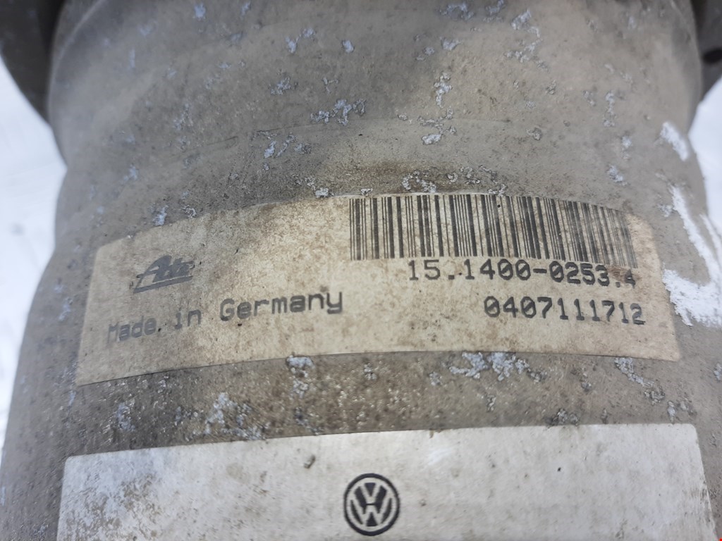 Стойка амортизатора заднего левого (МакФерсон) Volkswagen Touareg 1 купить в Беларуси