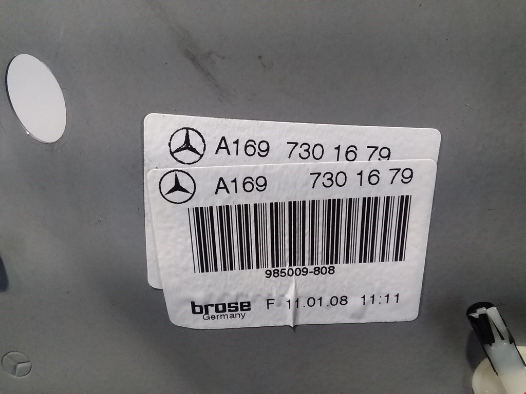 Стеклоподъемник электрический двери задней правой Mercedes B-Class (W245) купить в России
