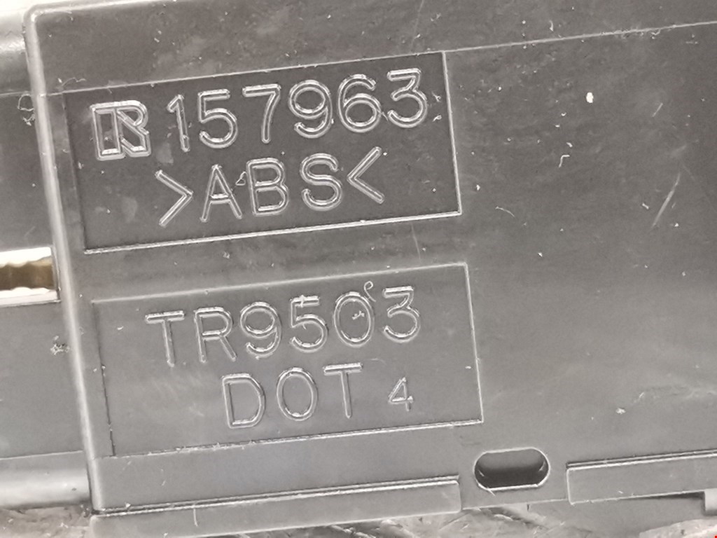 Кнопка аварийной сигнализации Toyota Avensis 2 (T250) купить в России