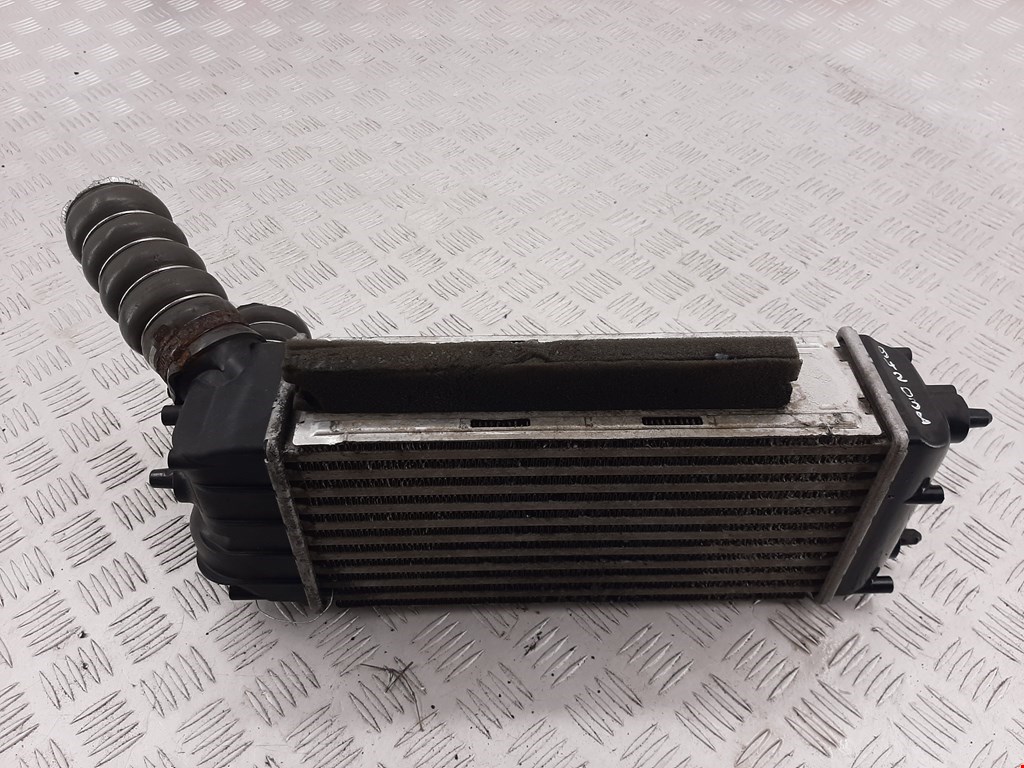Интеркулер (радиатор интеркулера) Ford Fiesta 6