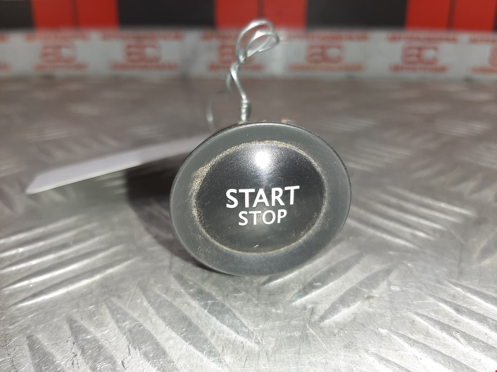 Кнопка старт-стоп (запуска двигателя) Renault Megane 2