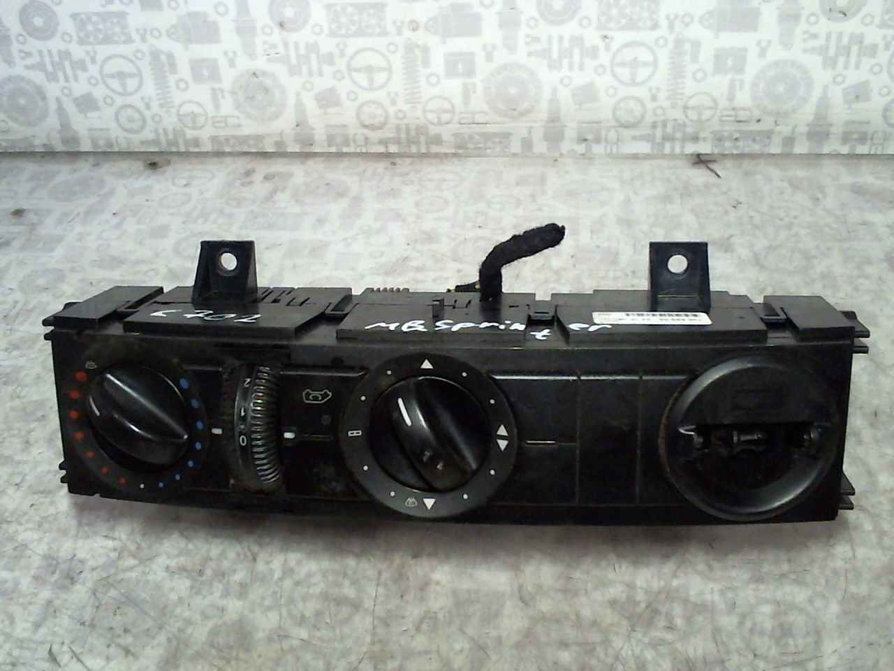 Блок управления печки (климат-контроля) Mercedes Sprinter 2 (W906)