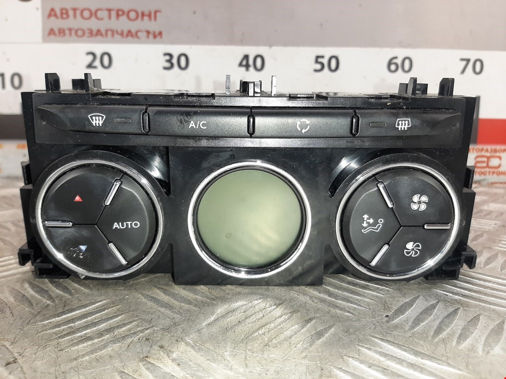 Переключатель отопителя (печки) Citroen DS3 купить в России