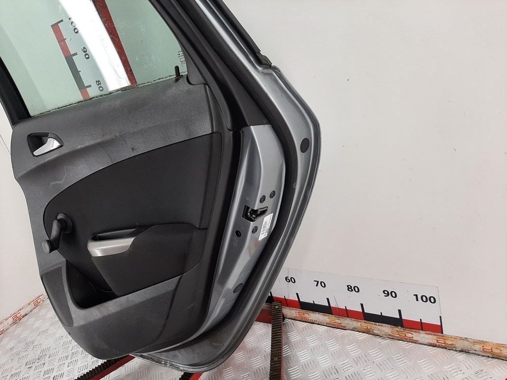 Дверь задняя правая Opel Astra J купить в России