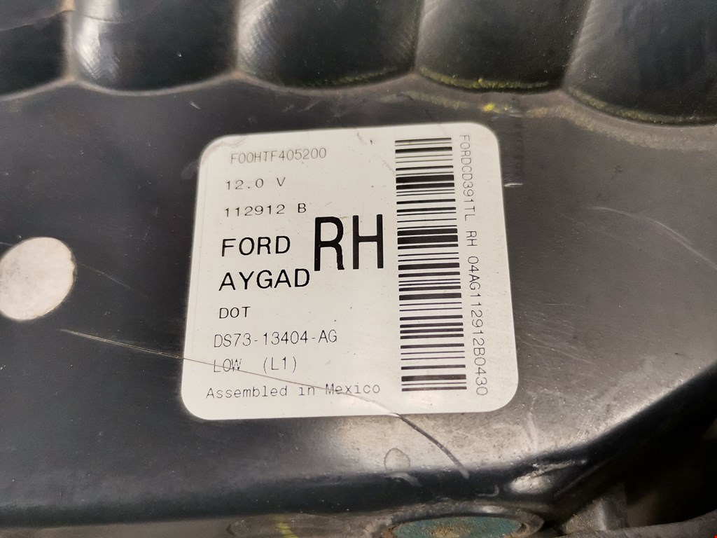 Фонарь задний правый Ford Fusion (USA) 2 купить в России