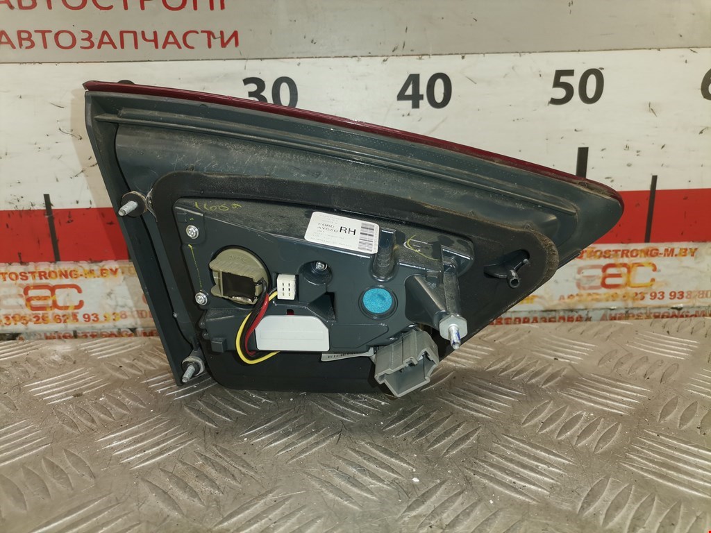 Фонарь крышки багажника правый Ford Fusion (USA) 2 купить в России