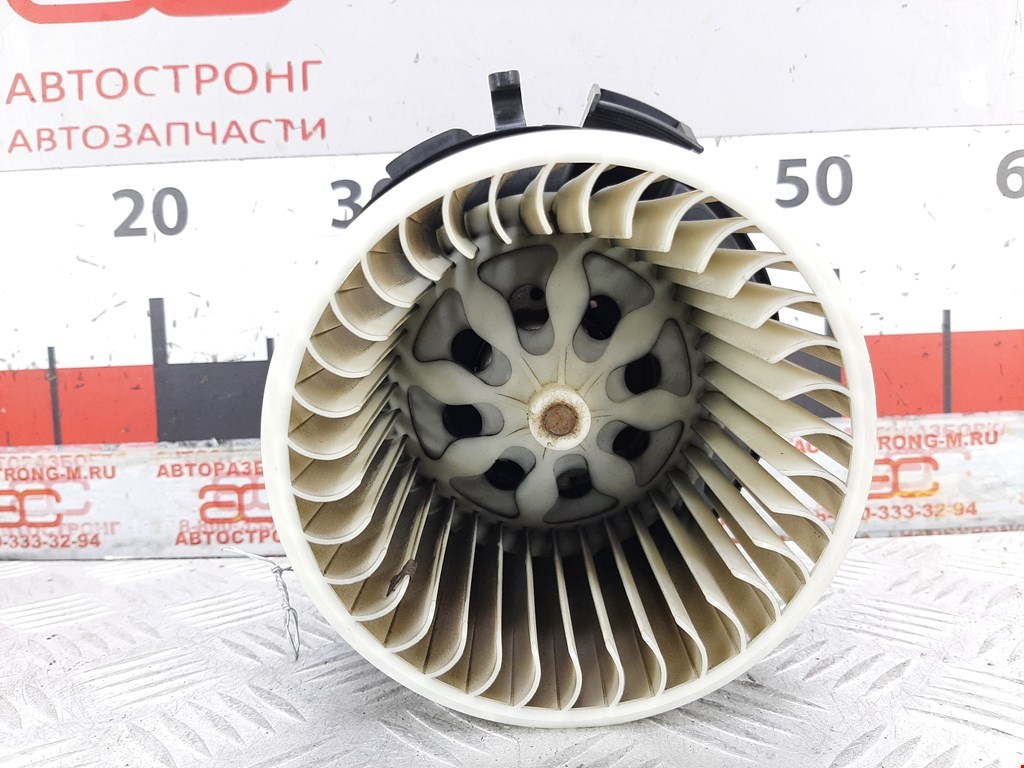 Моторчик печки (вентилятор отопителя) Peugeot 307 купить в России