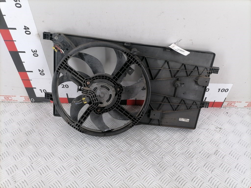 Вентилятор радиатора основного Peugeot Bipper