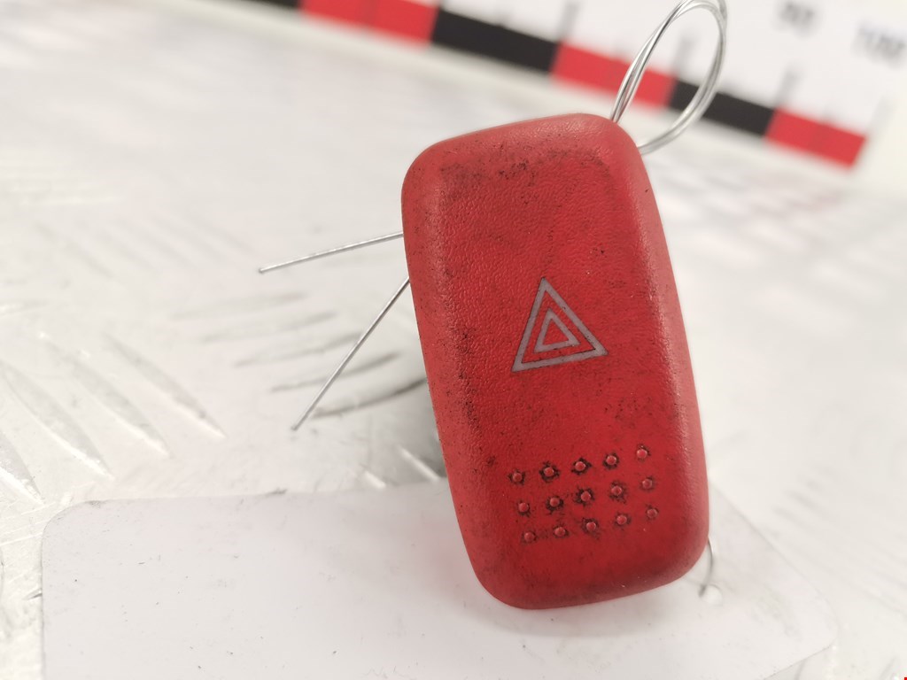 Кнопка аварийной сигнализации Honda HRV купить в России