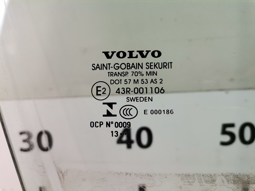 Стекло двери передней правой Volvo S60 2 купить в Беларуси