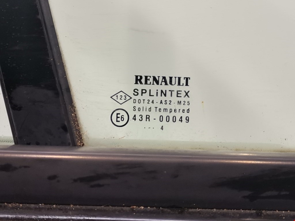 Дверь передняя правая Renault Scenic 2 купить в России