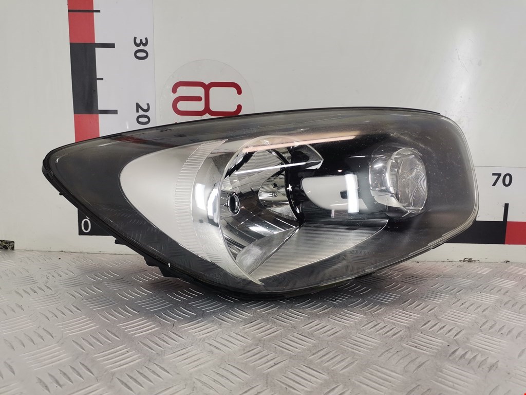 Фара правая Kia Picanto 2