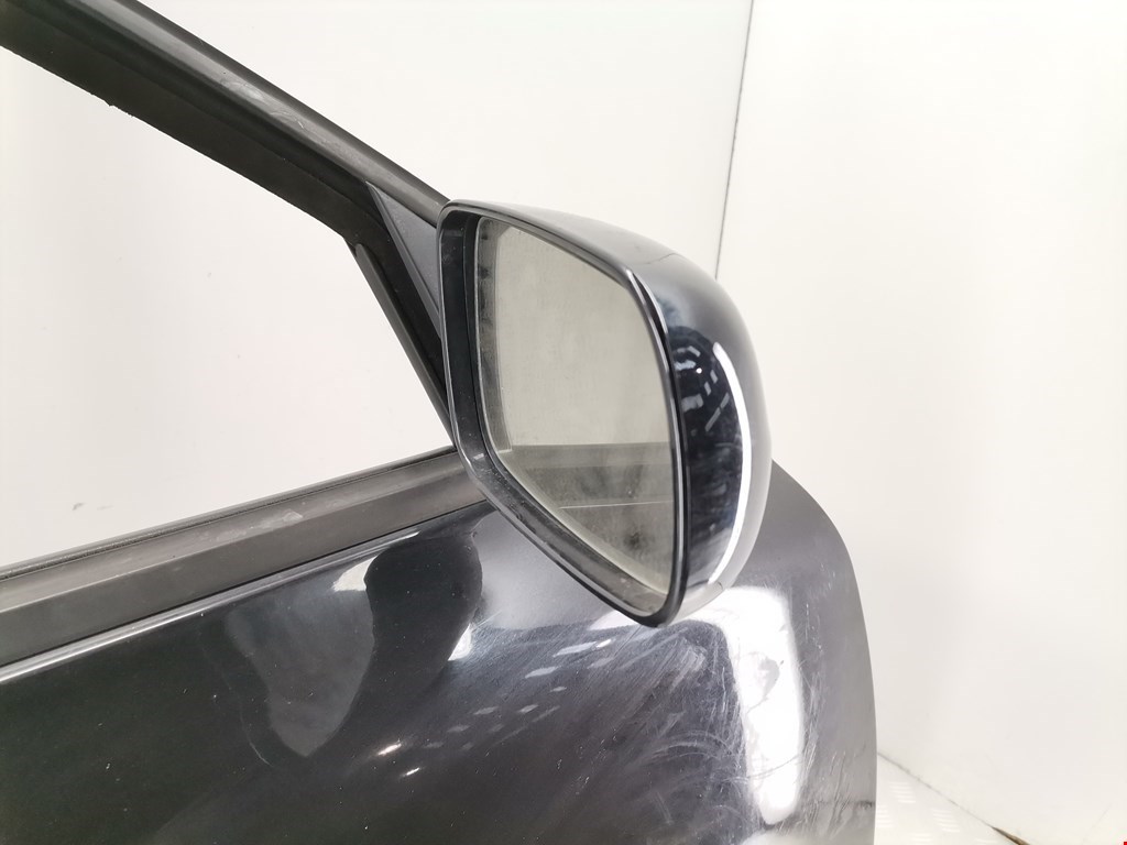 Дверь передняя правая Volkswagen Passat 5 GP купить в Беларуси