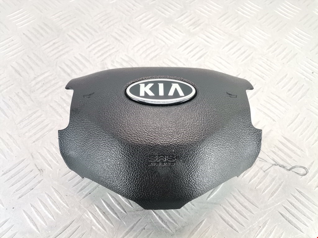 Подушка безопасности в рулевое колесо Kia Ceed 1 купить в России