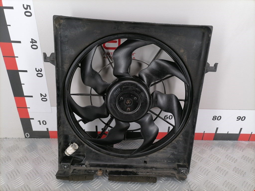 Вентилятор радиатора основного Hyundai i30 1