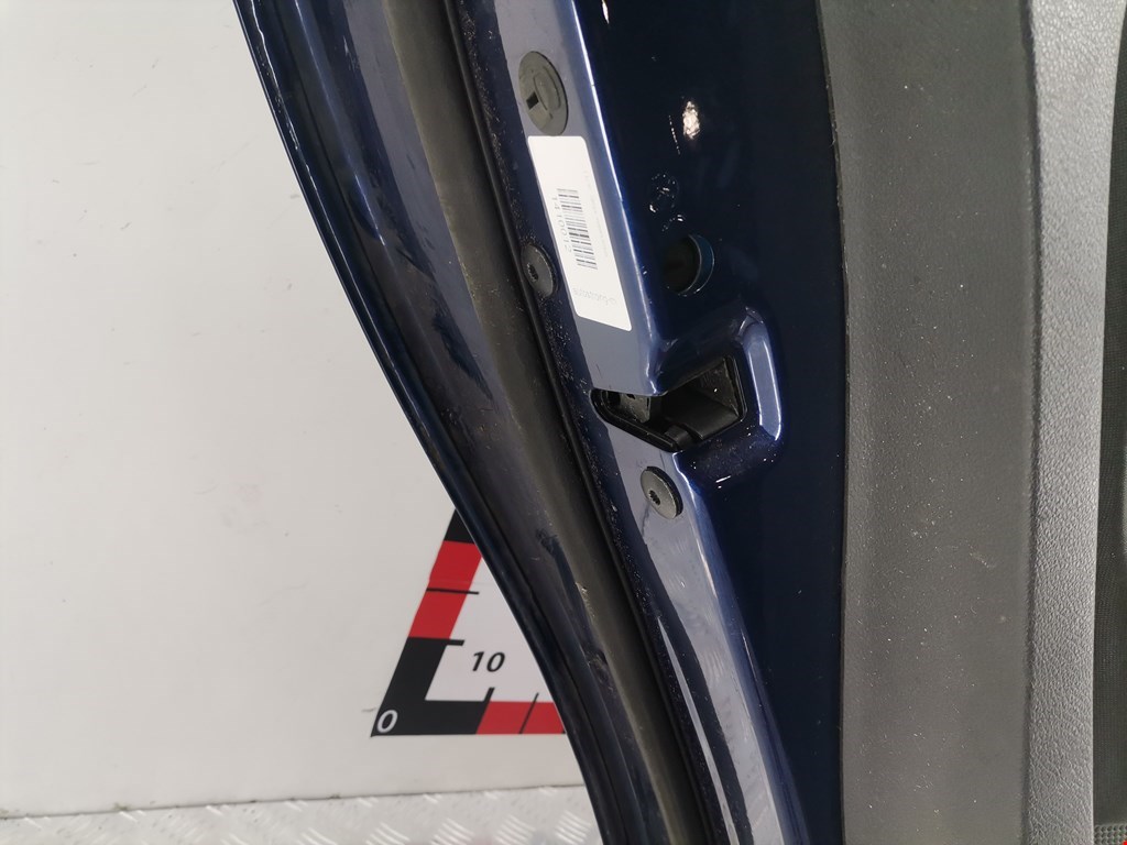 Дверь задняя левая Volkswagen Golf 6 купить в России