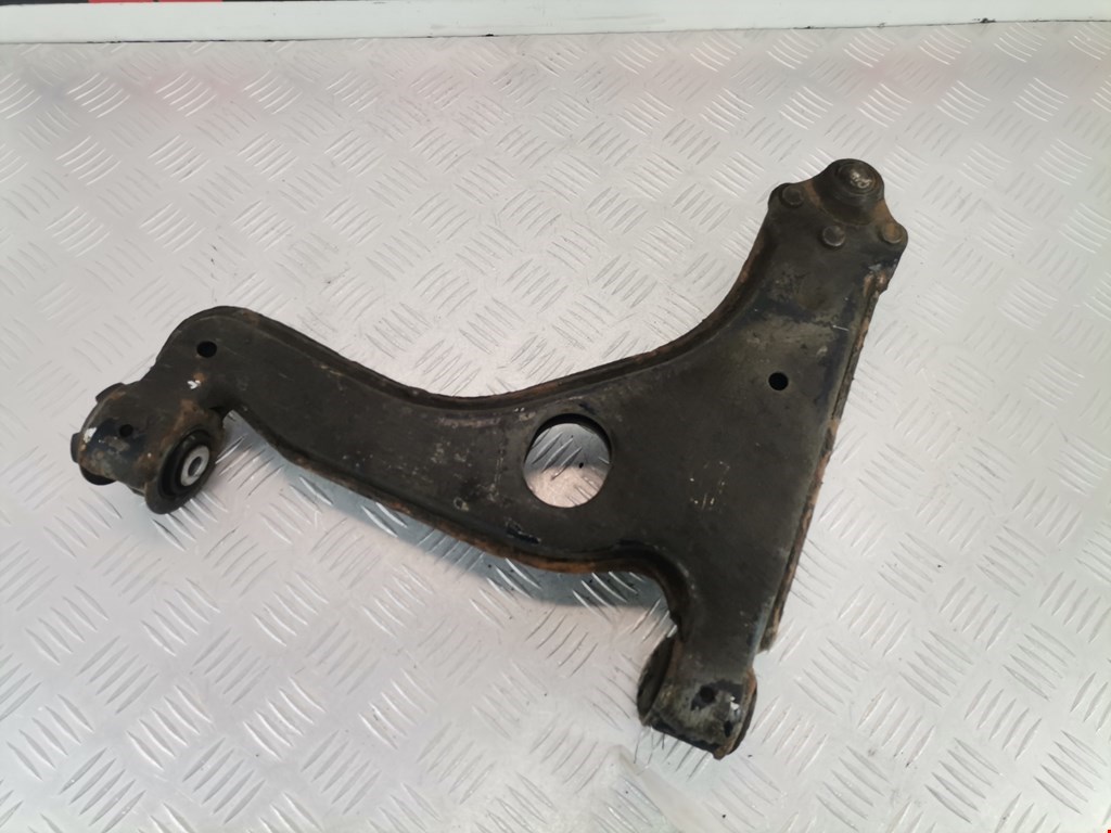 Рычаг передний ОПЕЛЬ Zafira B - Опель Зафира SK-105135 - купить в Ростове-на-Дон