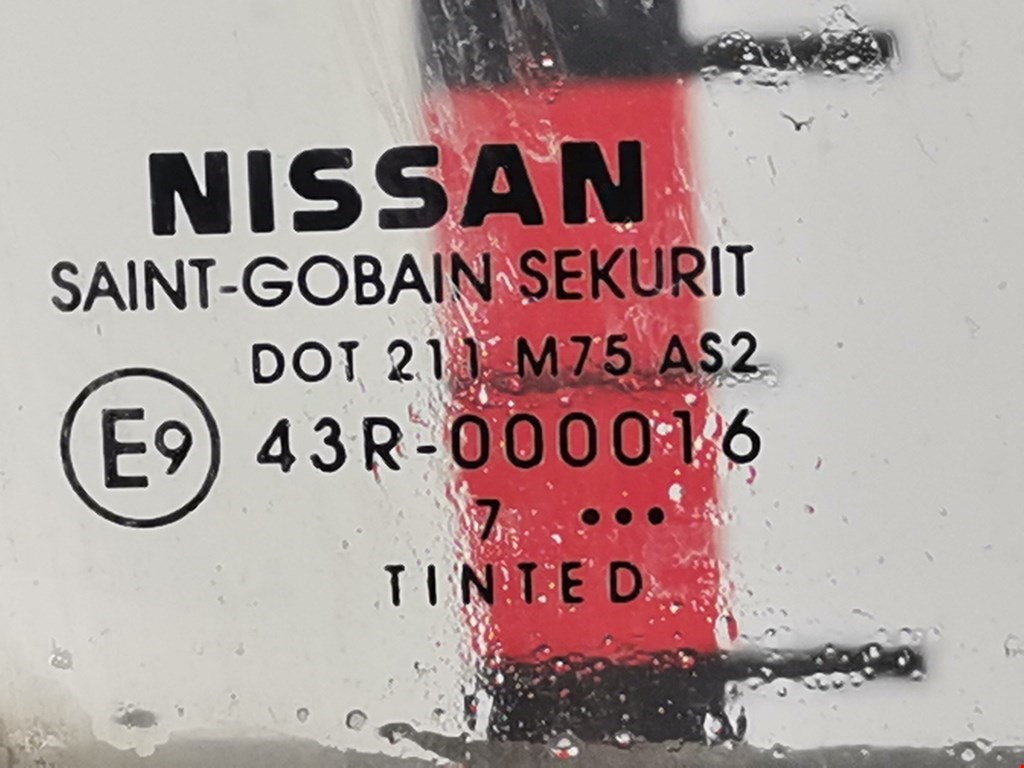Дверь передняя правая Nissan Navara (D40) купить в России