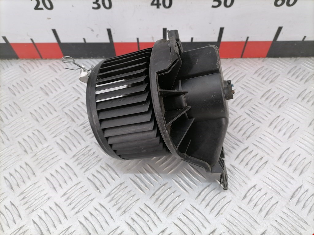 Моторчик печки (вентилятор отопителя) Fiat Punto 3 (199/310) купить в России