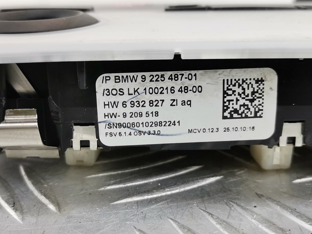 Плафон салонный BMW 3-Series (E90/E91/E92/E93) купить в России