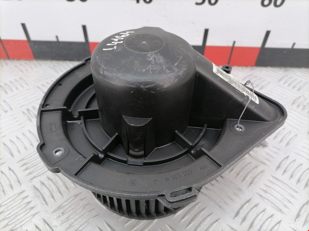 Моторчик печки (вентилятор отопителя) Skoda Superb купить в России