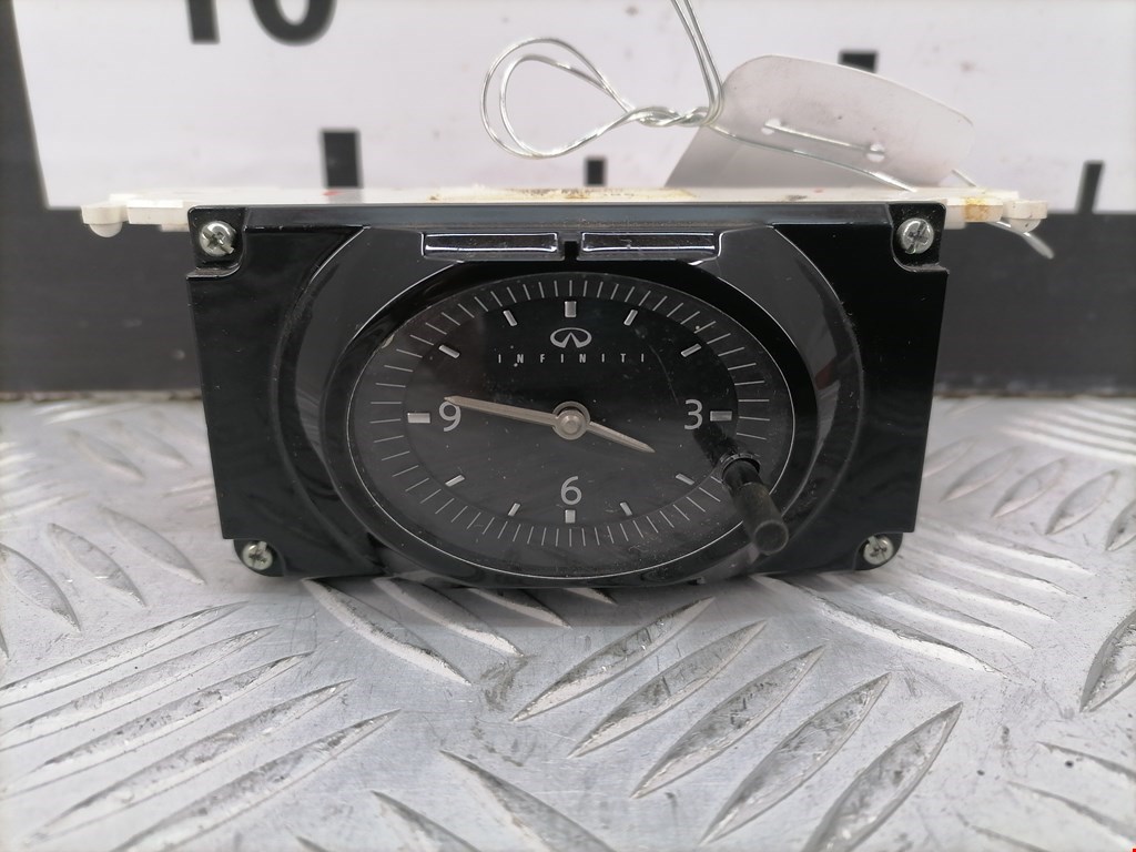 Часы Infiniti FX 1 (S50) купить в Беларуси