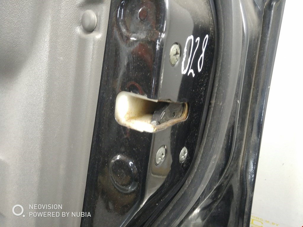 Дверь передняя правая Mitsubishi Pajero 3 купить в России