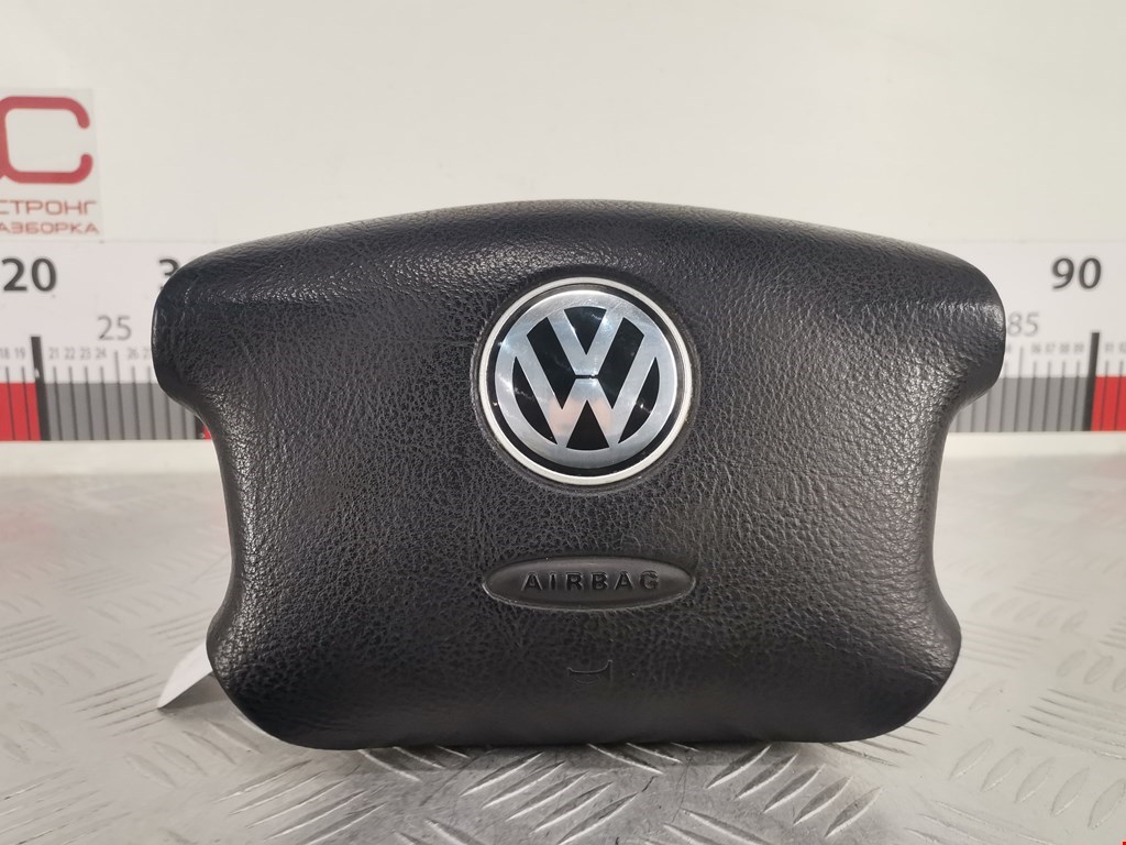 Подушка безопасности в рулевое колесо Volkswagen Passat 5 GP