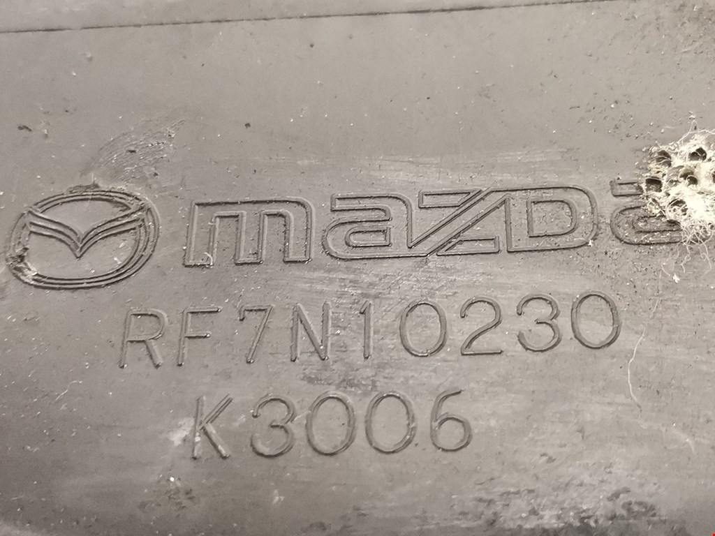 Накладка декоративная двигателя Mazda 5 CR купить в Беларуси