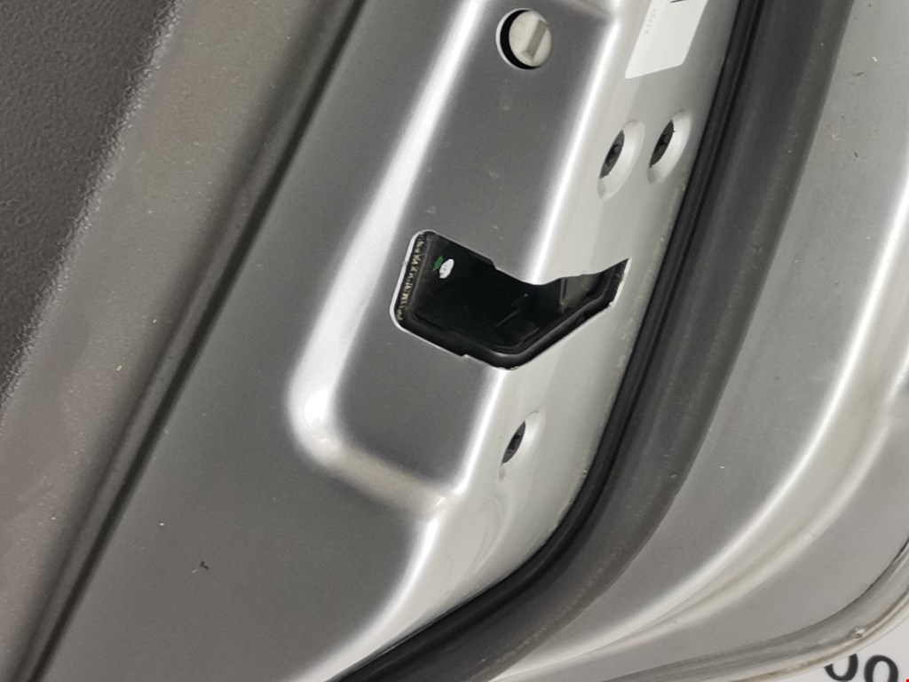 Дверь задняя правая Ford Focus 2 купить в России