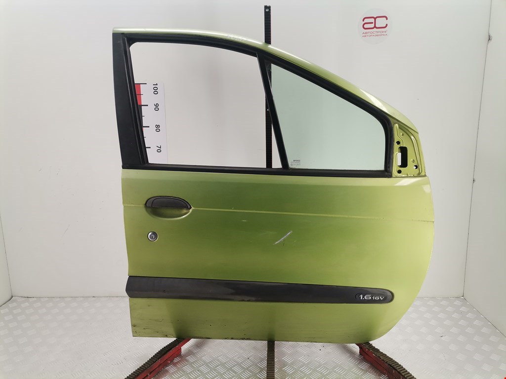 Дверь передняя правая Renault Scenic 1