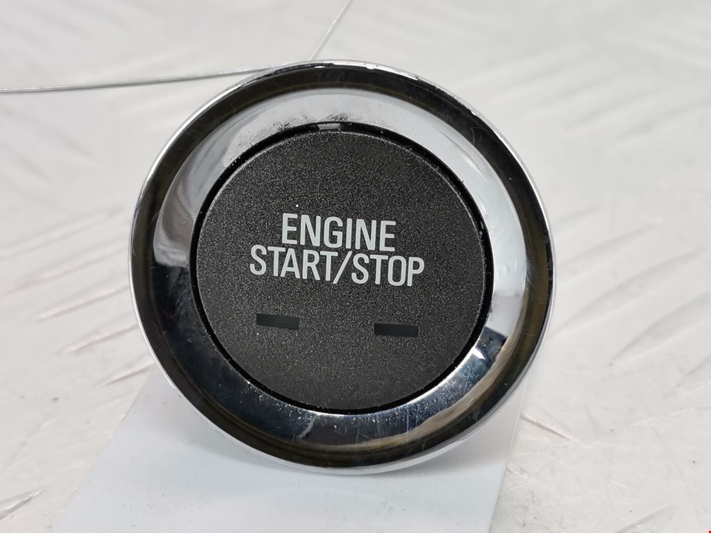 Кнопка старт-стоп (запуска двигателя) Cadillac SRX 2 купить в России