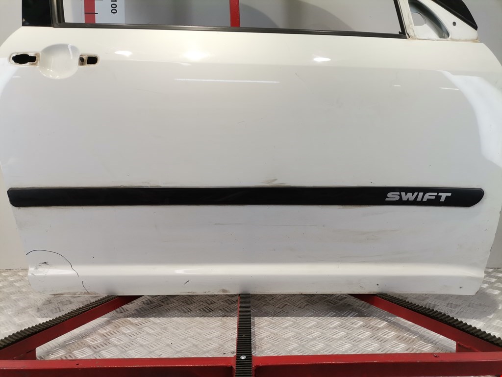 Дверь передняя правая Suzuki Swift 3 купить в России